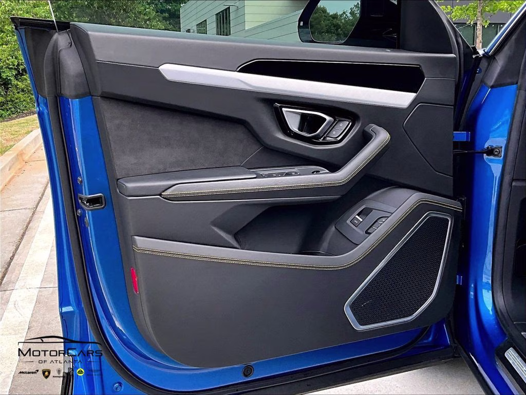 2020 Blu Eleos Metallic Lamborghini Urus AWD SUV