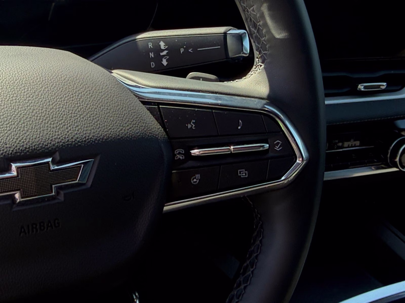 2025 Sterling Gray Metallic Chevrolet Equinox LT AWD SUV
