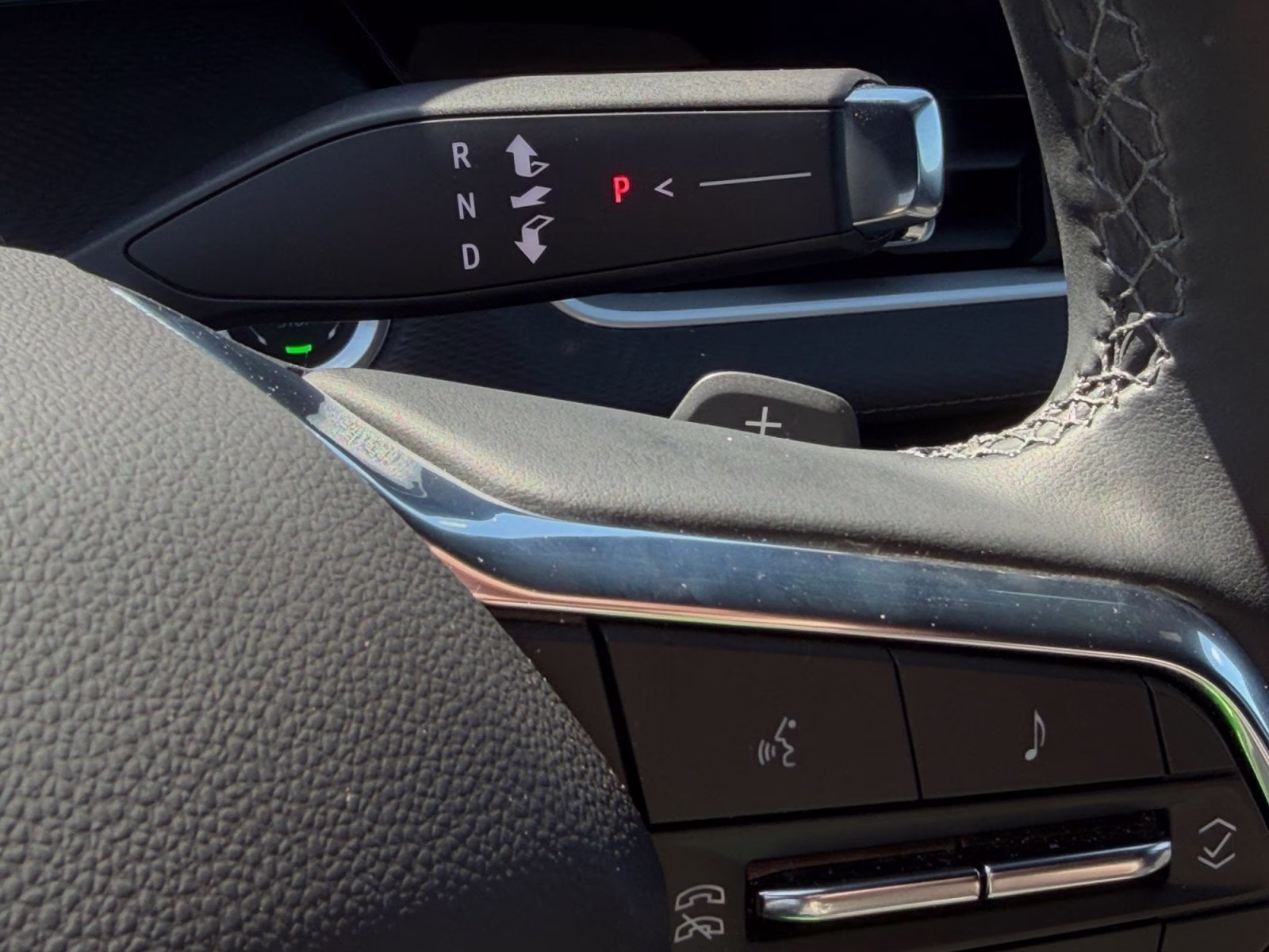 2025 Sterling Gray Metallic Chevrolet Equinox LT AWD SUV