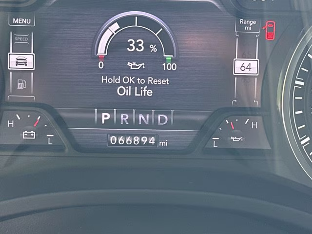 2023 Diamond Black Crystal Pearlcoat Ram 1500 Laramie 4X4 Truck