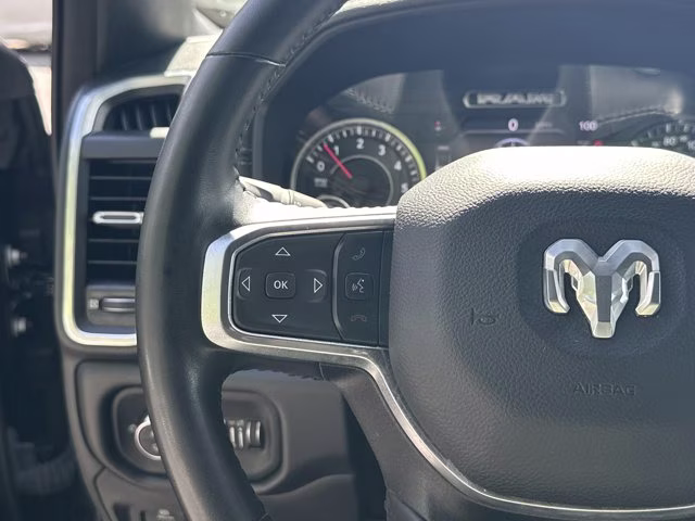 2023 Diamond Black Crystal Pearlcoat Ram 1500 Laramie 4X4 Truck