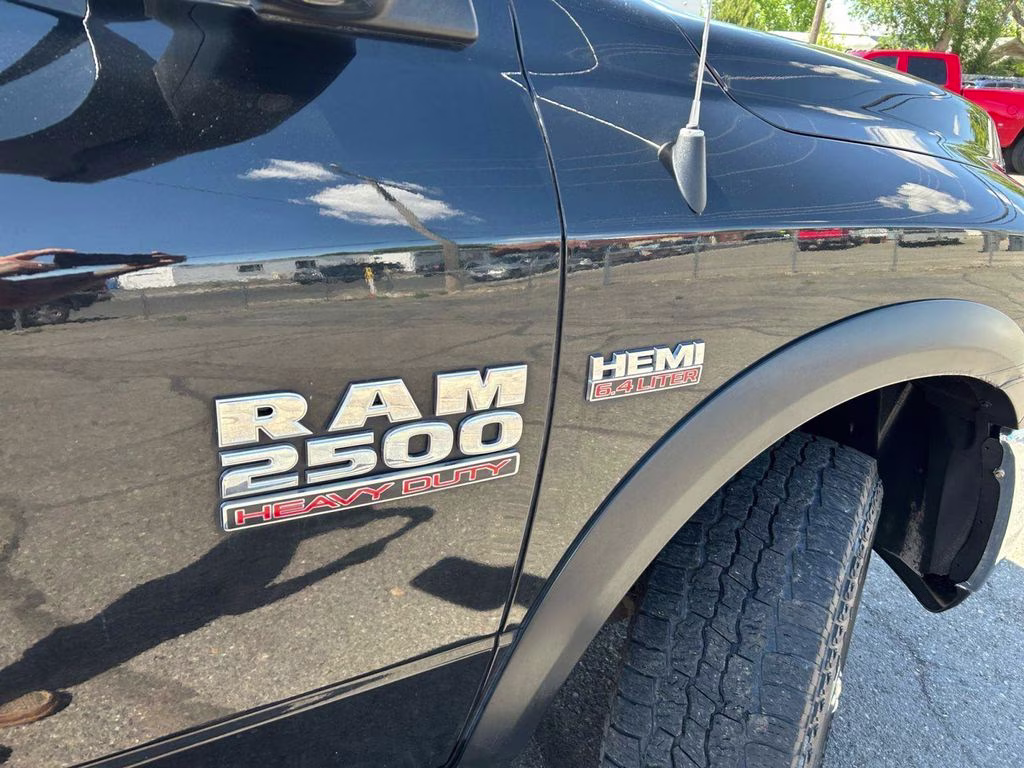 2018 Brilliant Black Crystal Pearlcoat Ram 2500 Tradesman 4X4 Truck