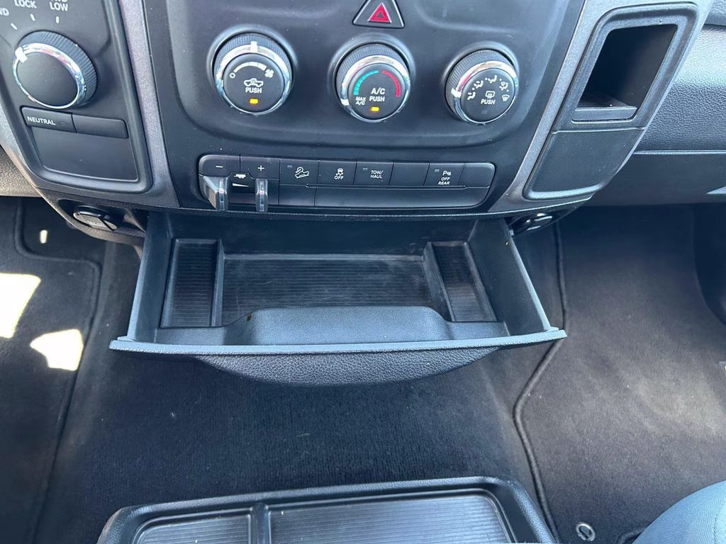 2018 Brilliant Black Crystal Pearlcoat Ram 2500 Tradesman 4X4 Truck