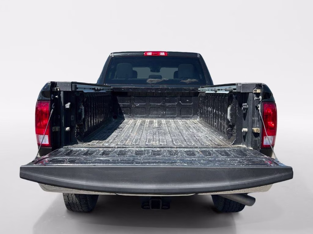2018 Brilliant Black Crystal Pearlcoat Ram 2500 Tradesman 4X4 Truck