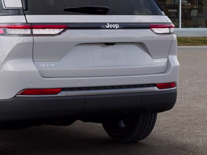 2026 Bright White Clearcoat Jeep Grand Cherokee Limited 4X4 SUV