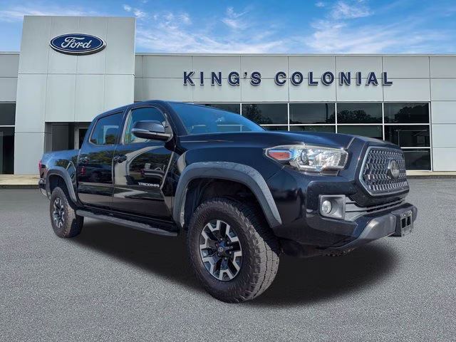 2018 Midnight Black Metallic Toyota Tacoma TRD Off Road 3.5 V-6 w/Tech Pkg, Touch S 4X4 Truck