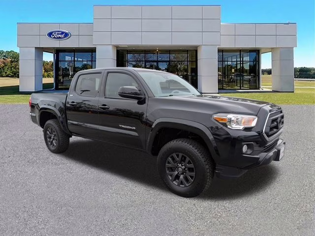 2021 Midnight Black Metallic Toyota Tacoma 4WD SR5 4X4 Truck