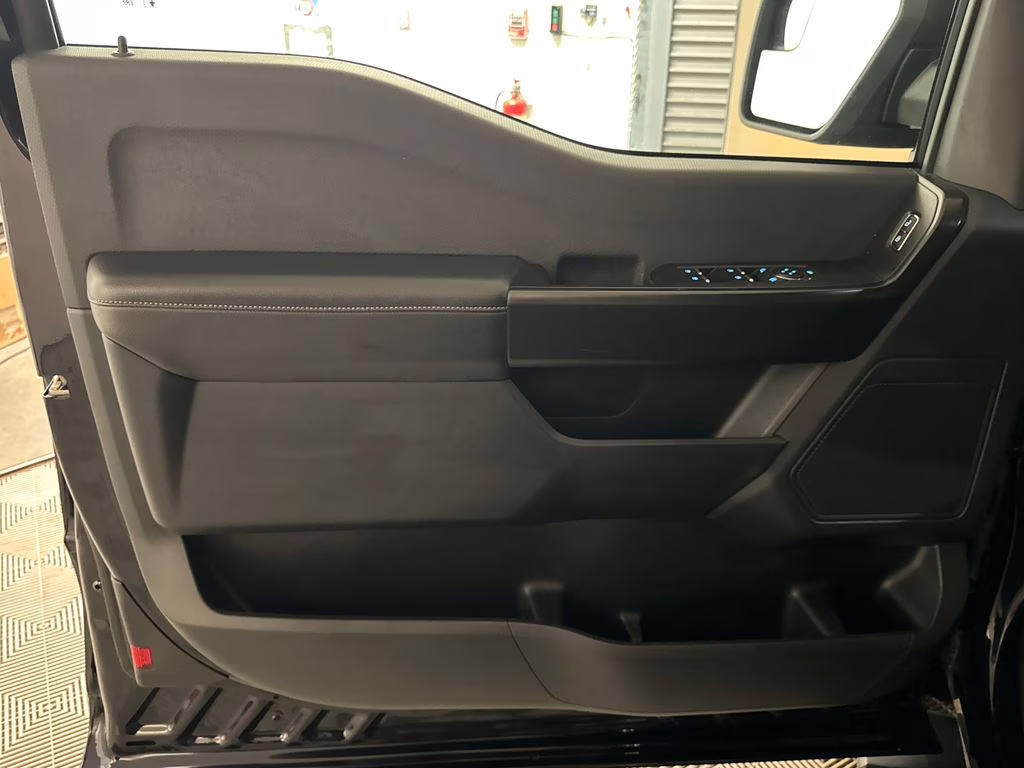 2023 Antimatter Blue Metallic Ford F-150 XL 4X4 Truck