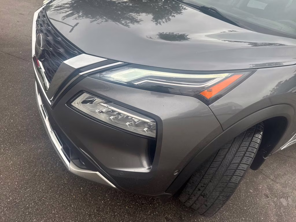 2021 Gun Metallic Nissan Rogue Platinum FWD SUV