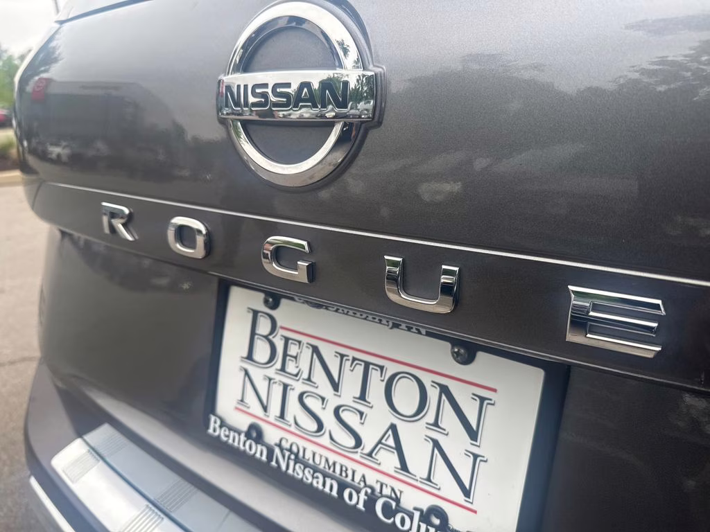 2021 Gun Metallic Nissan Rogue Platinum FWD SUV