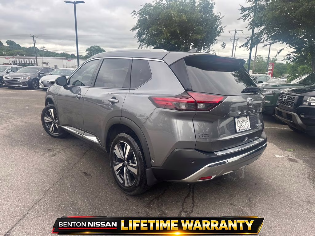 2021 Gun Metallic Nissan Rogue Platinum FWD SUV