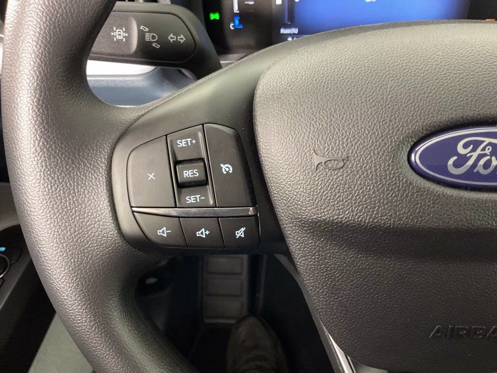 2026 Oxford White Ford Maverick XLT FWD Truck
