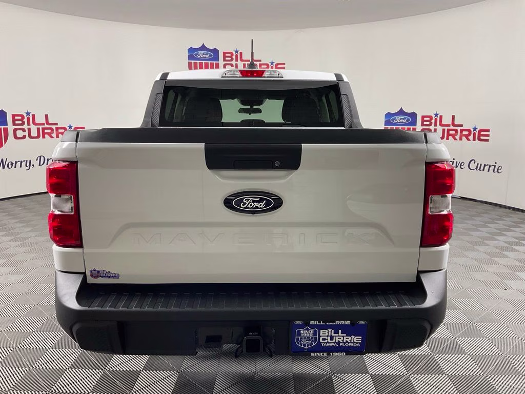 2026 Oxford White Ford Maverick XLT FWD Truck