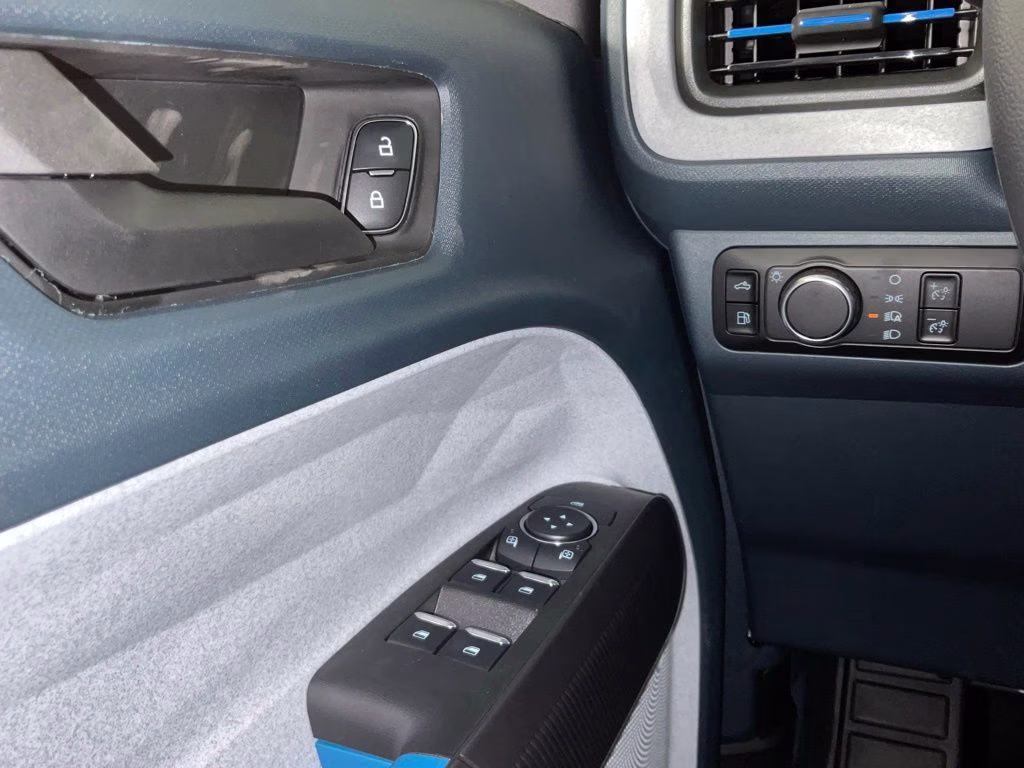 2026 Shadow Ford Maverick XLT FWD Truck