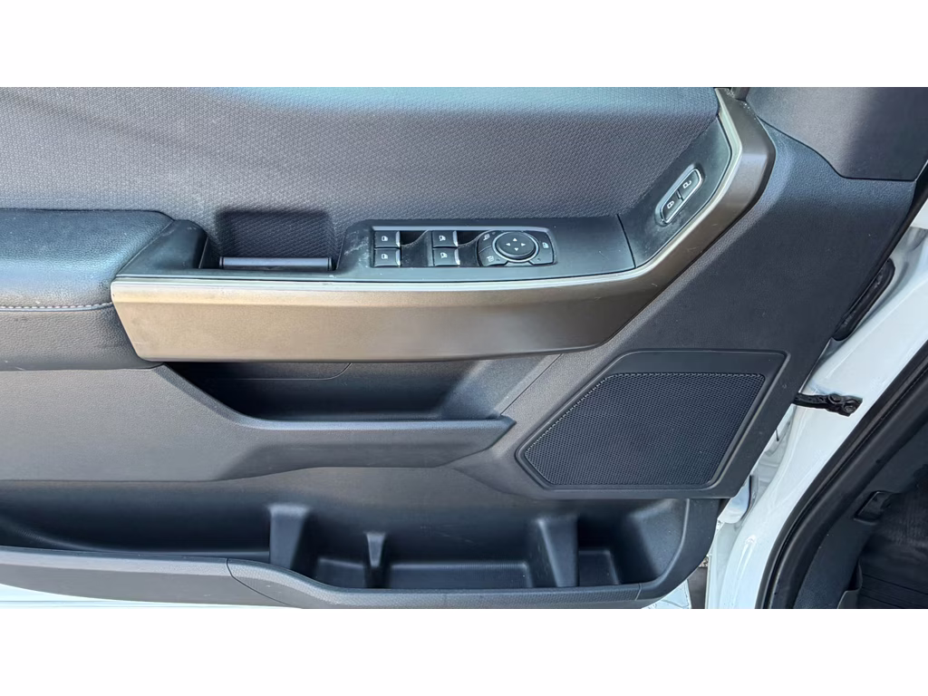 2024 Oxford White Ford F-150 STX 4X4 Truck