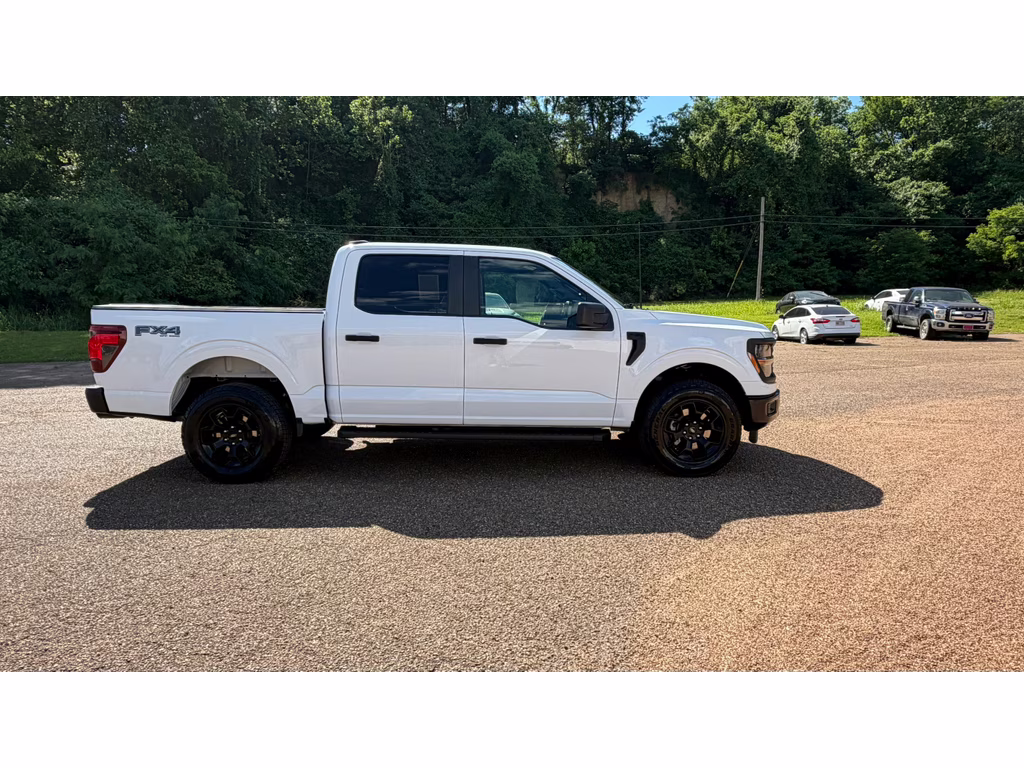 2024 Oxford White Ford F-150 STX 4X4 Truck