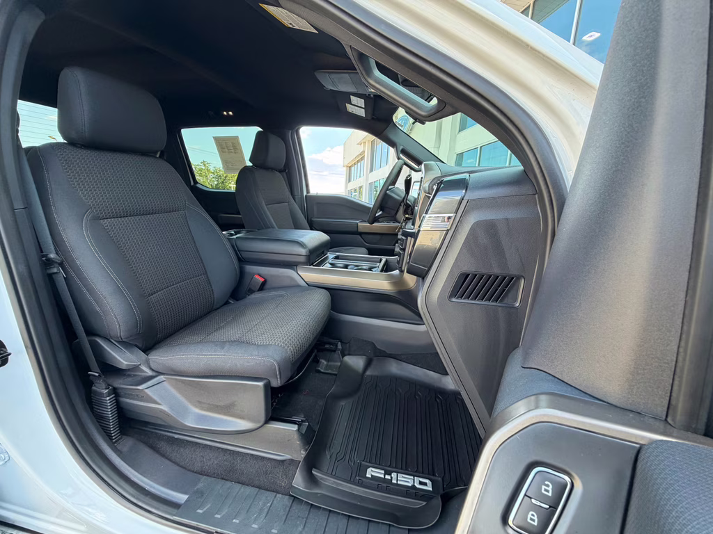 2024 Oxford White Ford F-150 STX 4X4 Truck