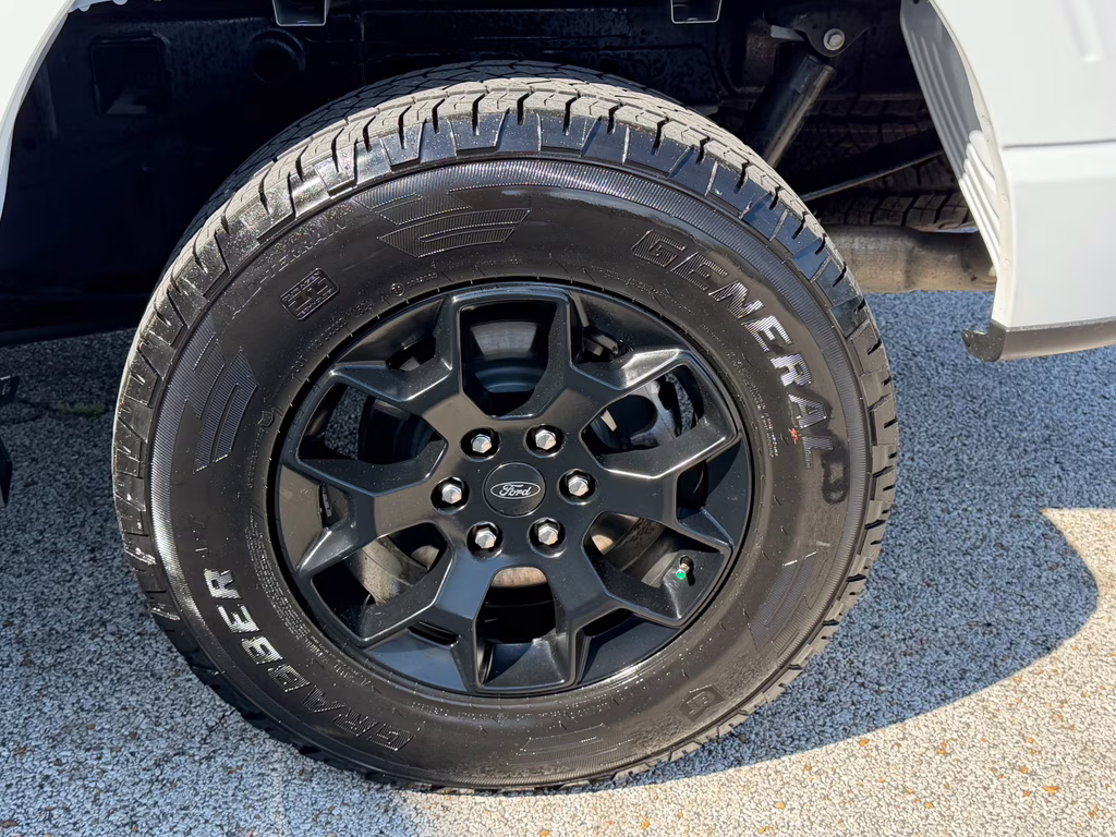 2024 Oxford White Ford F-150 STX 4X4 Truck