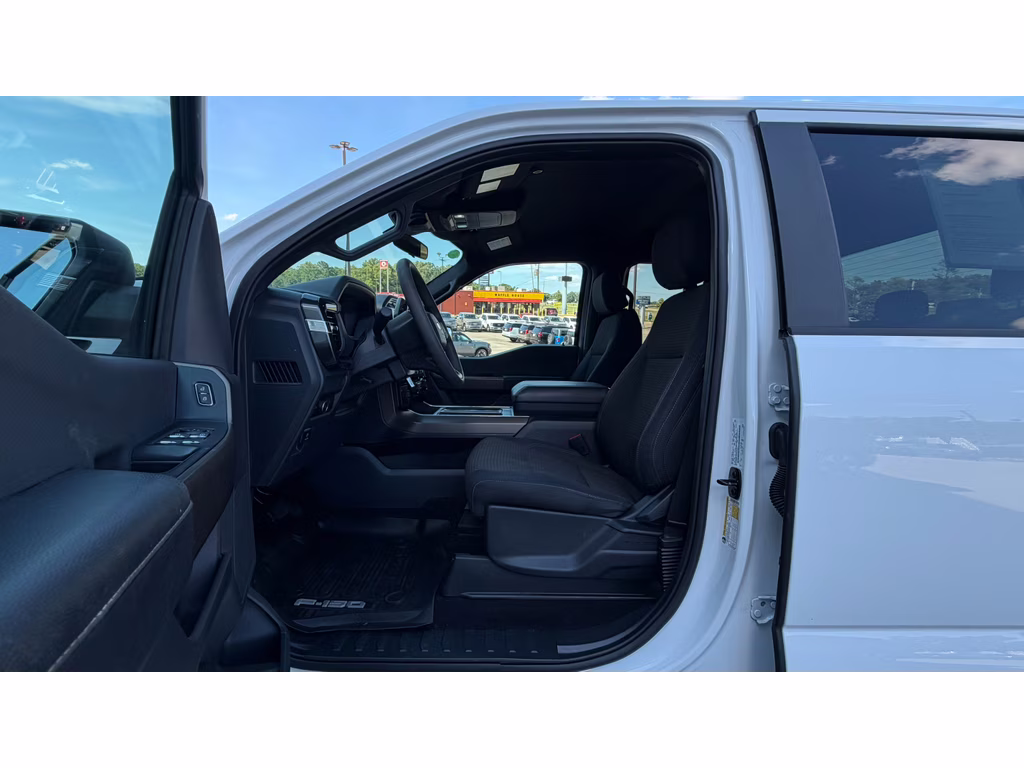 2024 Oxford White Ford F-150 STX 4X4 Truck