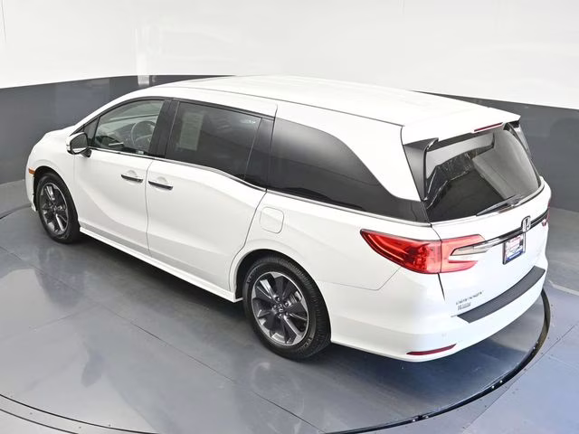 2022 Platinum White Pearl Honda Odyssey Elite FWD Van