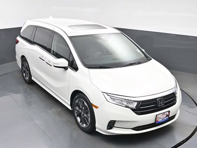 2022 Platinum White Pearl Honda Odyssey Elite FWD Van