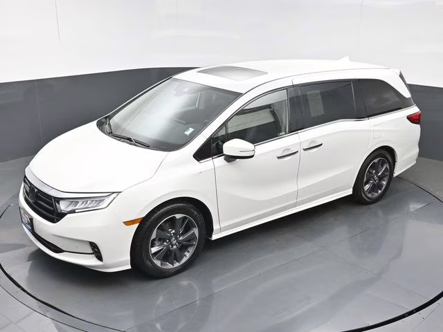 2022 Platinum White Pearl Honda Odyssey Elite FWD Van