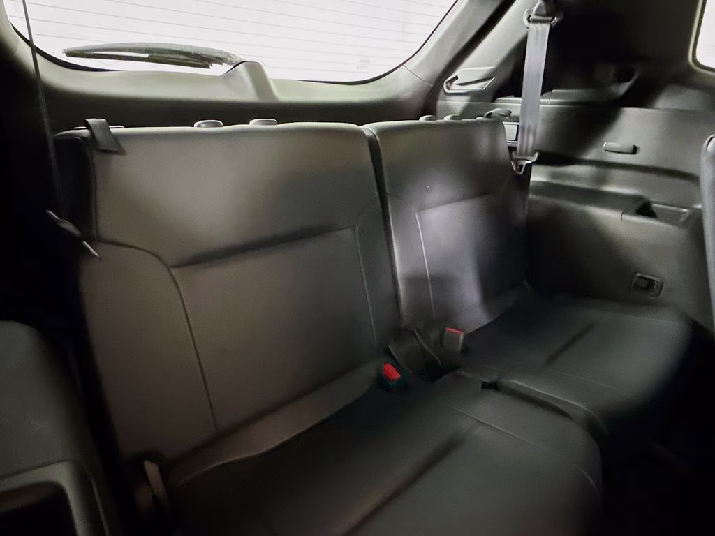 2023 Alloy Silver Metallic Mitsubishi Outlander SE FWD SUV