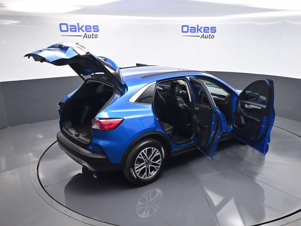 2020 Blue Metallic Ford Escape SEL FWD SUV