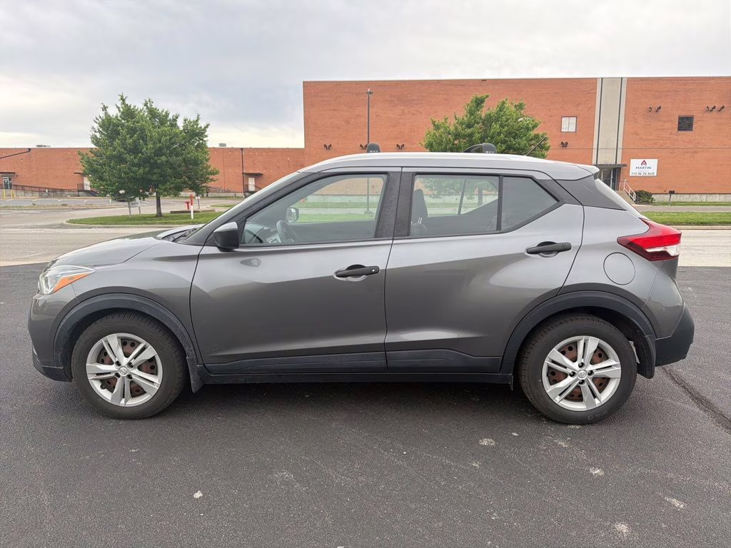 2018 Gun Metallic Nissan Kicks S FWD SUV