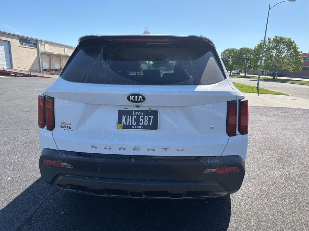 2021 Glacial White Pearl Kia Sorento S AWD SUV