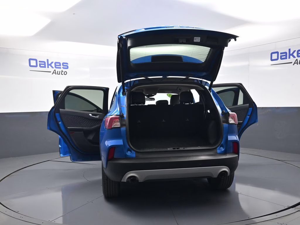 2020 Blue Metallic Ford Escape SEL FWD SUV