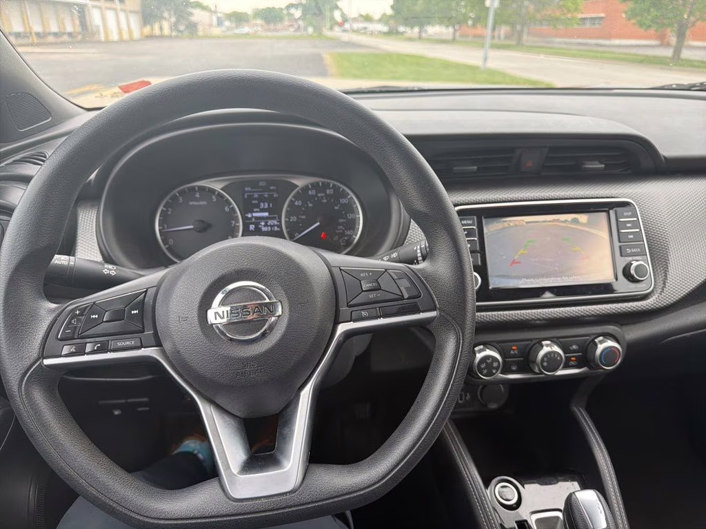 2018 Gun Metallic Nissan Kicks S FWD SUV