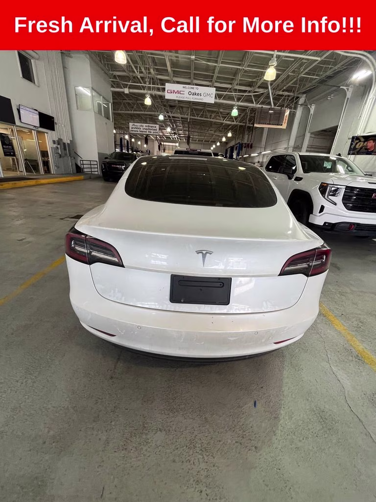 2020 Pearl White Multi-Coat Tesla Model 3 Standard Range Plus RWD Sedan