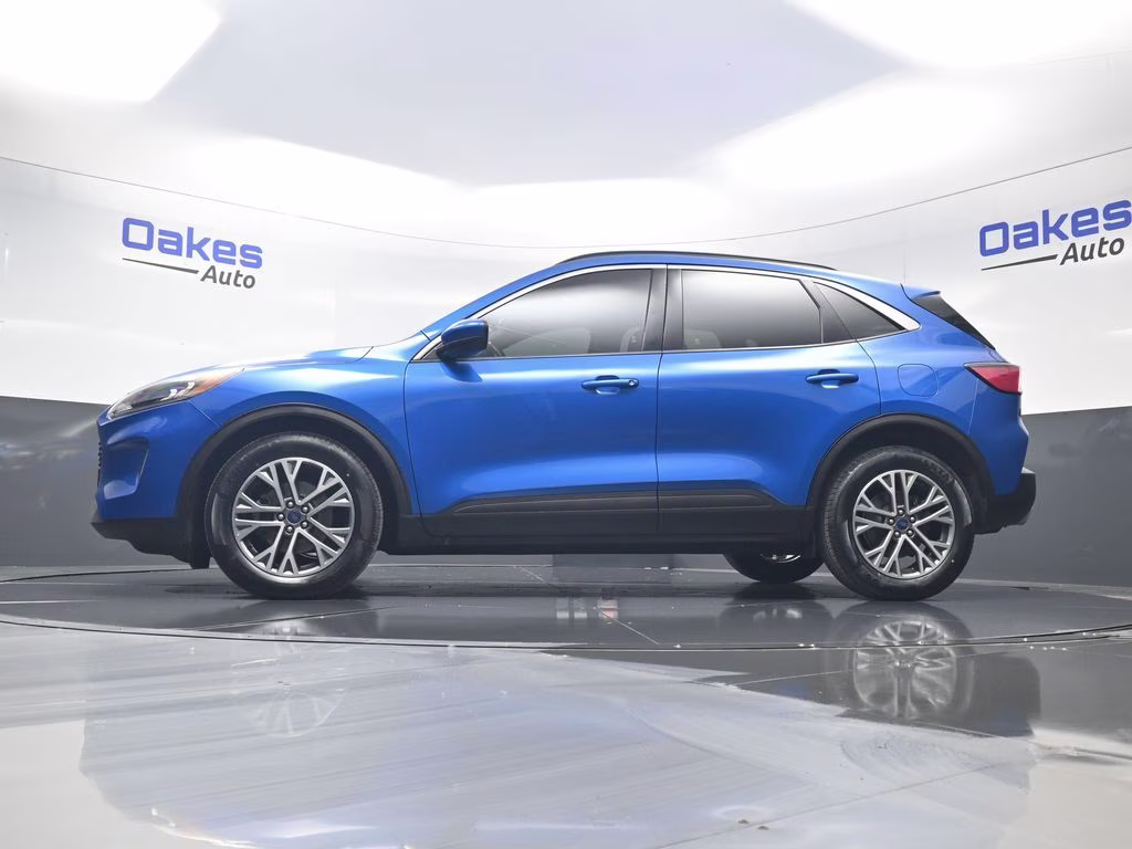 2020 Blue Metallic Ford Escape SEL FWD SUV