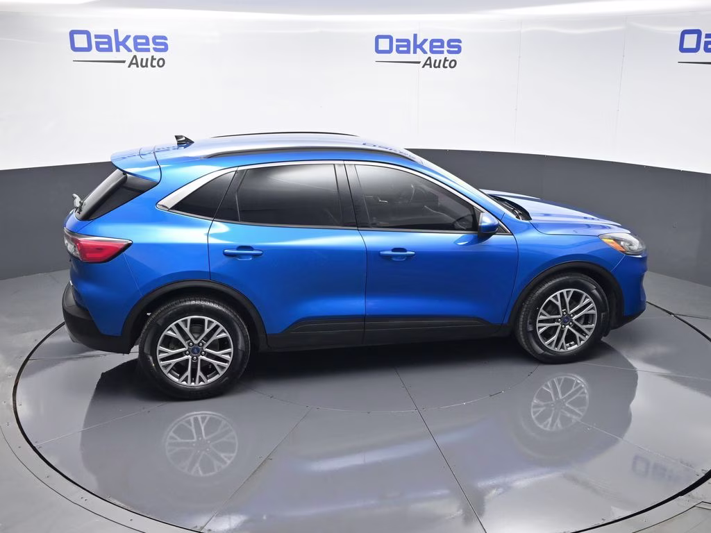 2020 Blue Metallic Ford Escape SEL FWD SUV