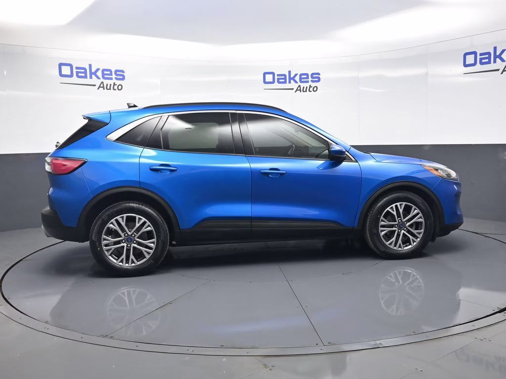 2020 Blue Metallic Ford Escape SEL FWD SUV