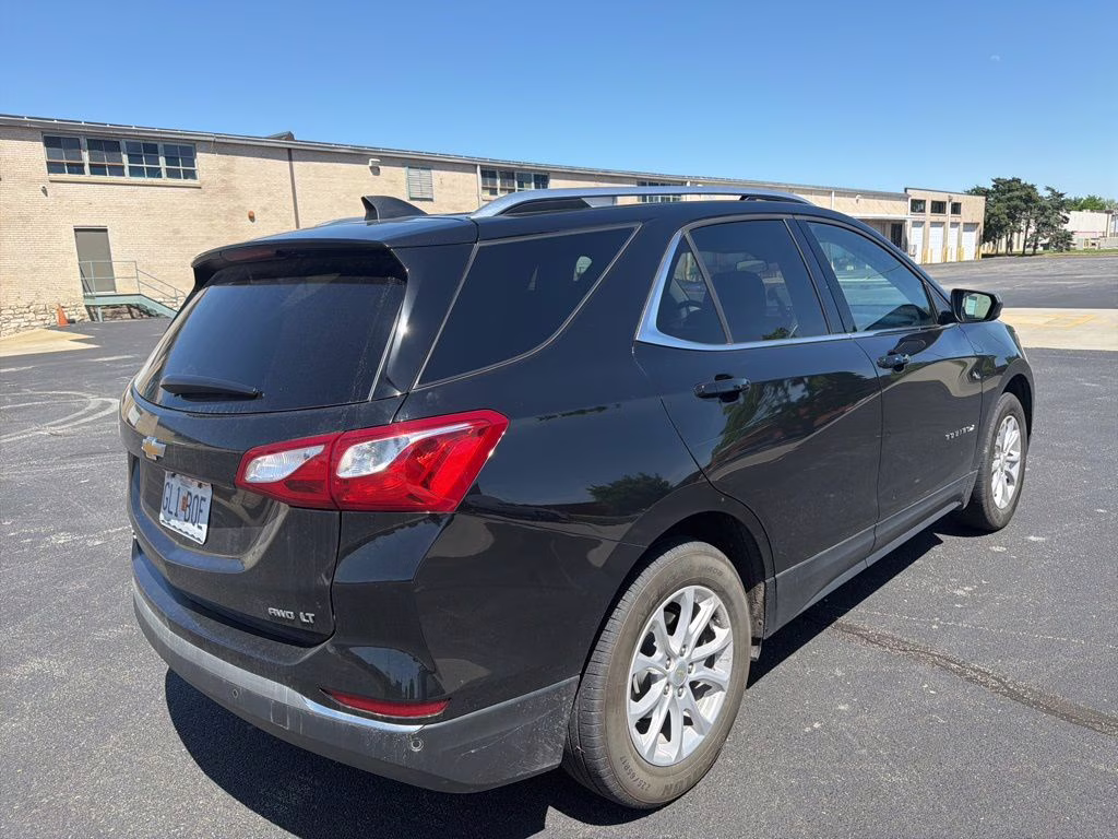 2020 Mosaic Black Metallic Chevrolet Equinox LT AWD SUV