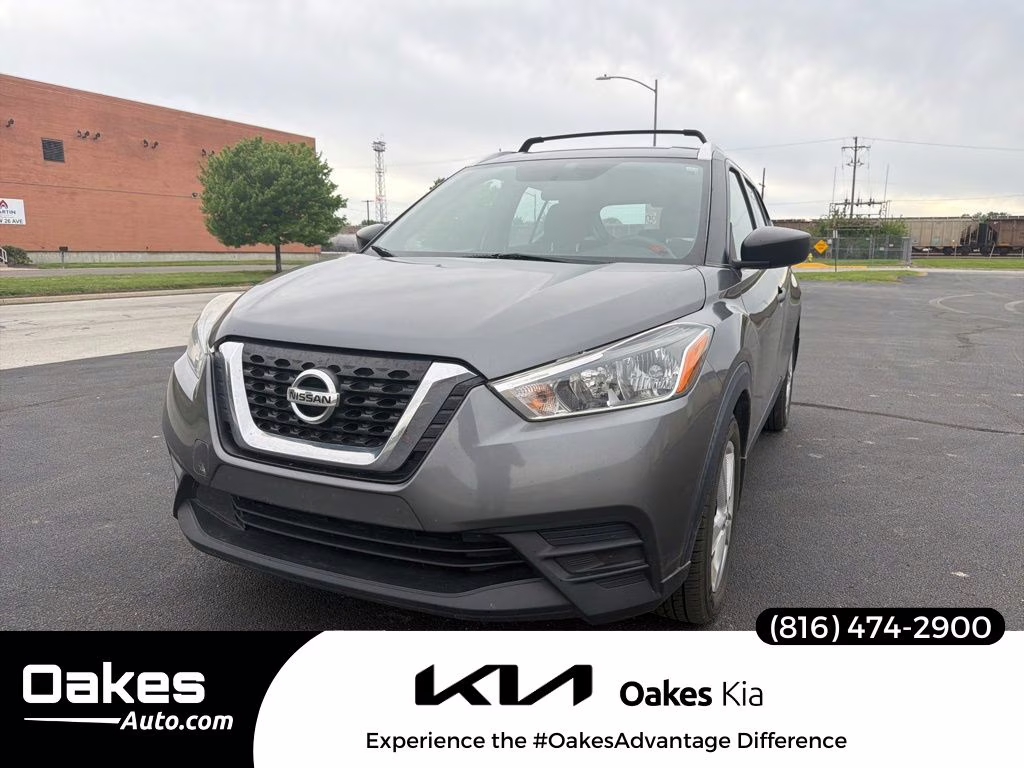 2018 Gun Metallic Nissan Kicks S FWD SUV