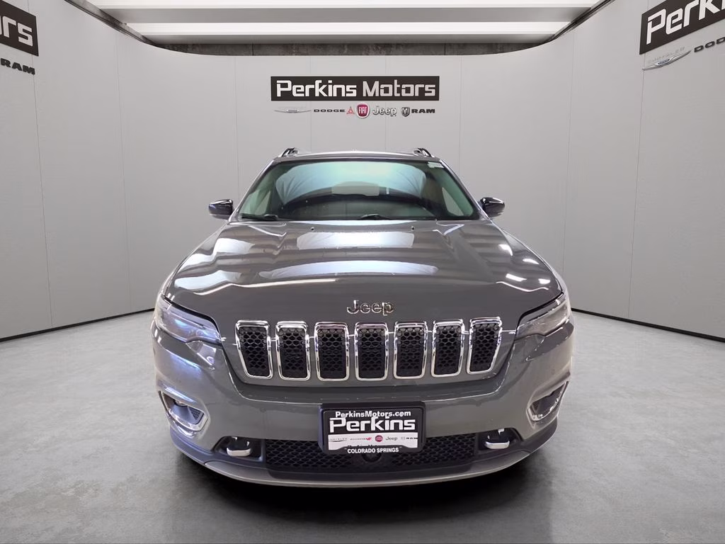 2022 Sting-Gray Clearcoat Jeep Cherokee Limited 4X4 SUV