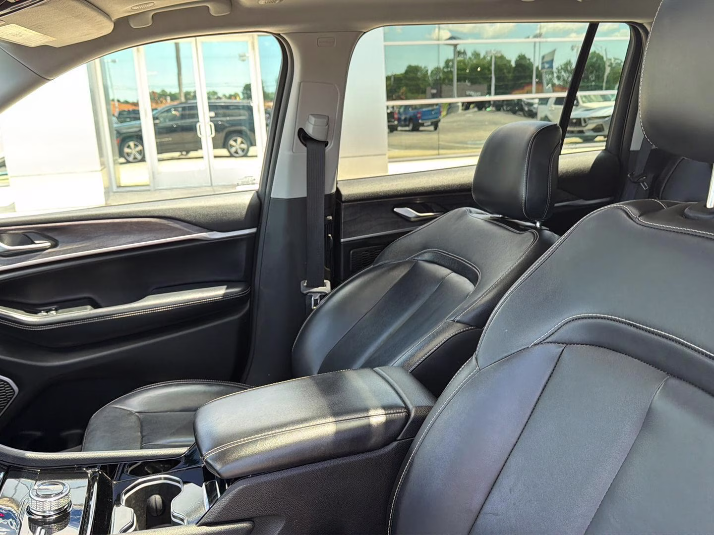 2021 Bright White Clearcoat Jeep Grand Cherokee L Limited 4X4 SUV