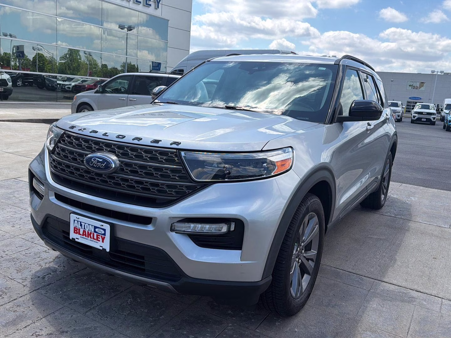 2022 Iconic Silver Ford Explorer XLT 4X4 SUV