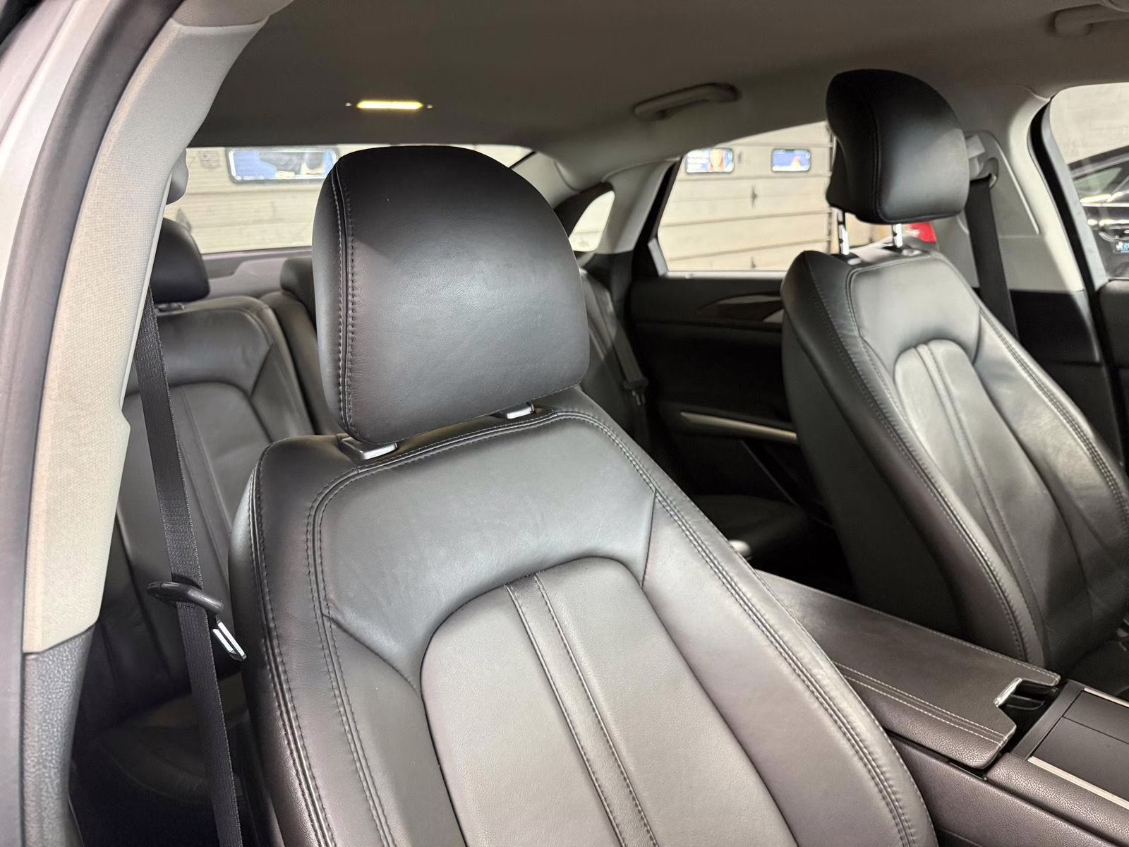 2014 Ingot Silver Metallic Lincoln MKZ Standard FWD Sedan