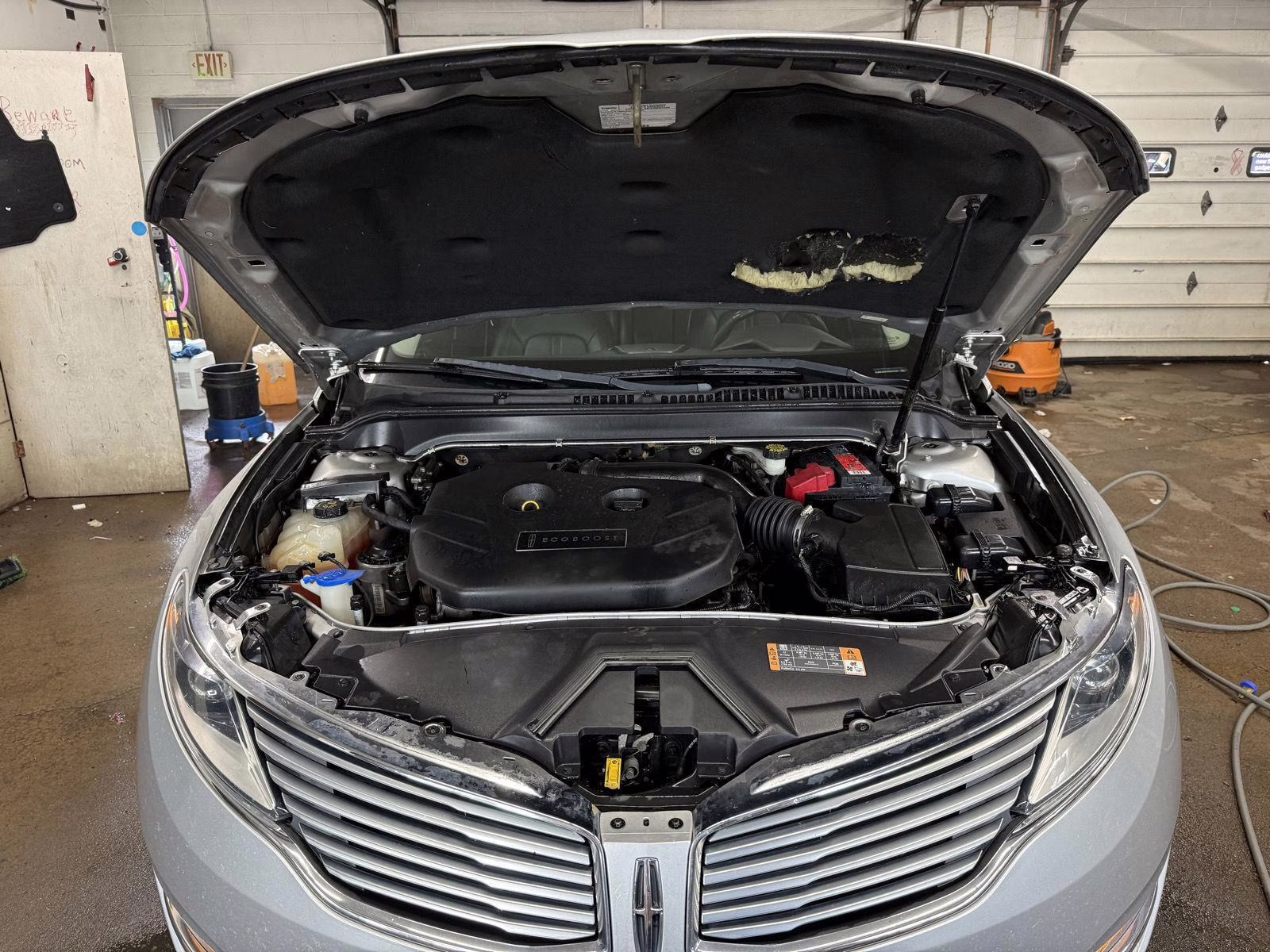 2014 Ingot Silver Metallic Lincoln MKZ Standard FWD Sedan