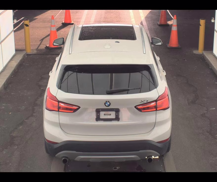 2017 Mineral White Metallic BMW X1 sDrive28i FWD Sports Activity Vehicle
