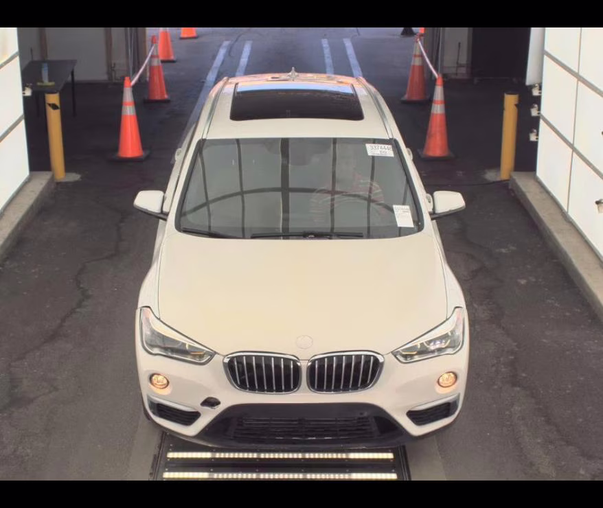 2017 Mineral White Metallic BMW X1 sDrive28i FWD Sports Activity Vehicle