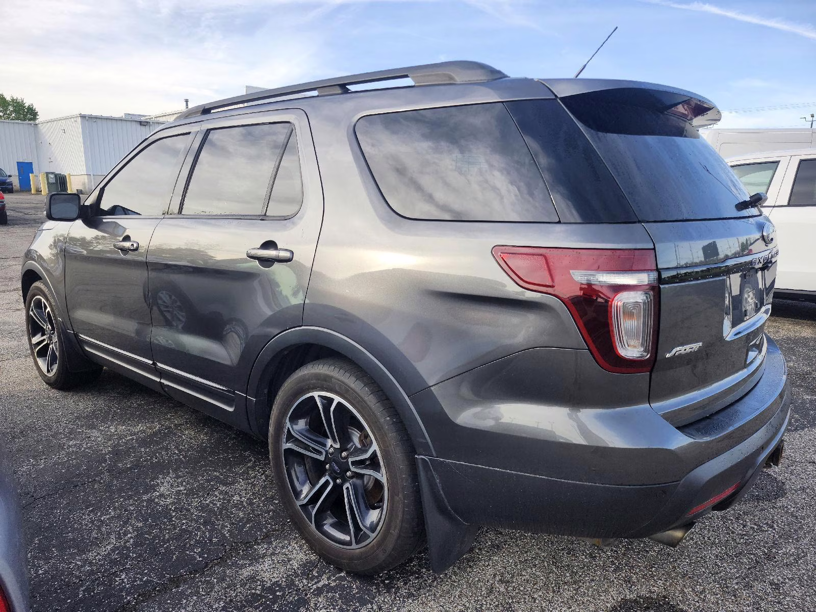 2015 Magnetic Metallic Ford Explorer Sport 4X4 SUV