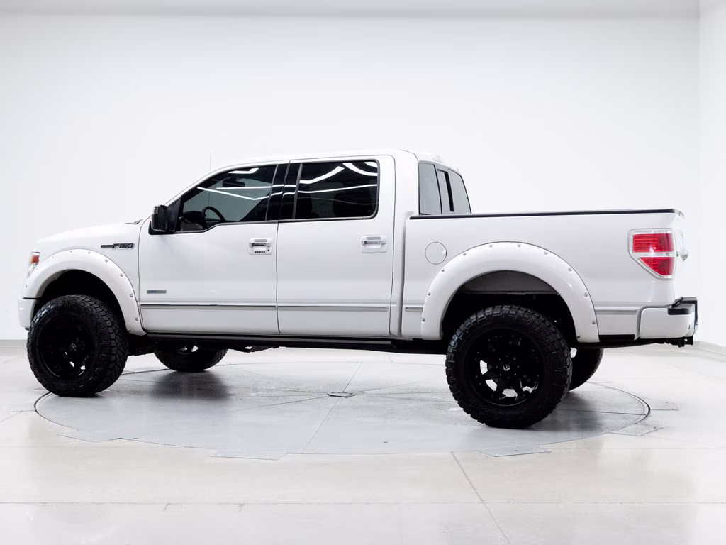 2014 White Platinum Clearcoat Metallic Ford F-150 Platinum 4X4 Truck