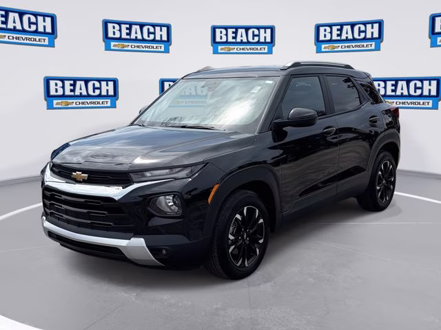 2023 Black Metallic Chevrolet Trailblazer LT FWD SUV