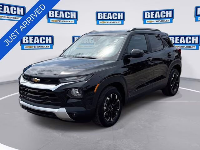 2023 Black Metallic Chevrolet Trailblazer LT FWD SUV