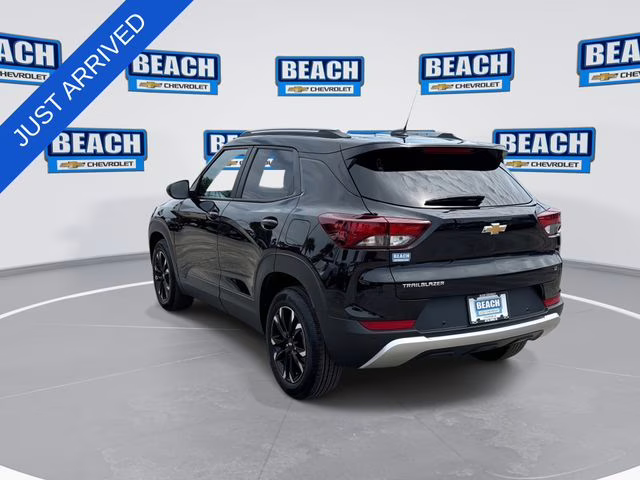2023 Black Metallic Chevrolet Trailblazer LT FWD SUV